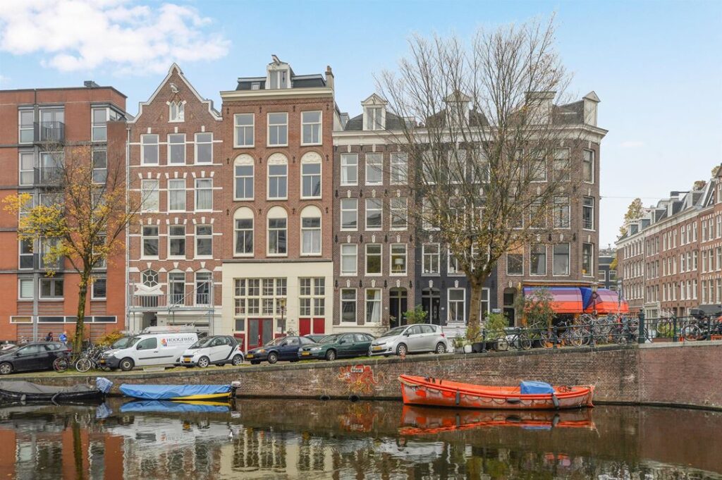 Bovenwoning, aangekocht, goede makelaar, Amsterdam