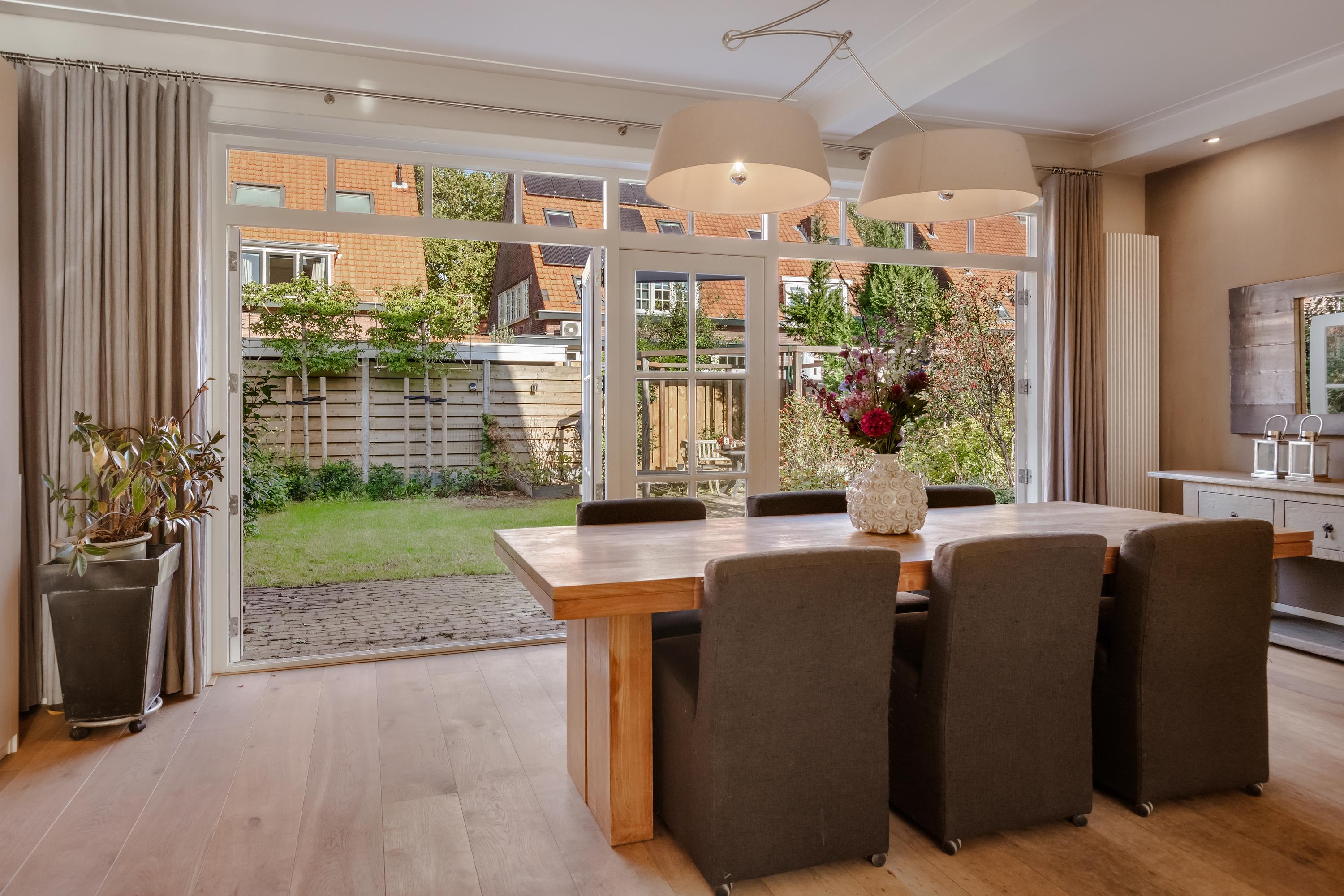 Tussenwoning te koop: Hildegondestraat 3, Bussum