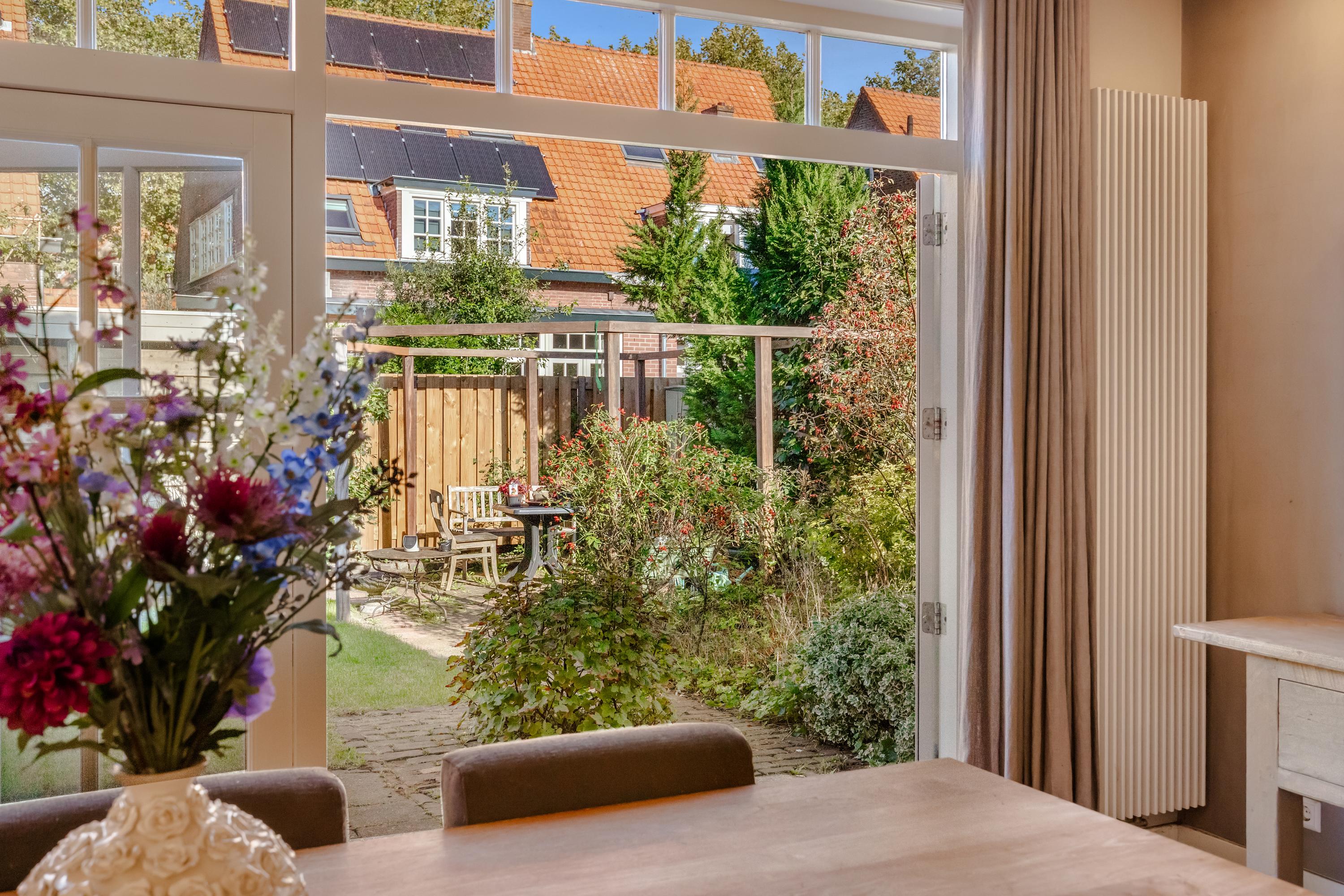 Tussenwoning te koop: Hildegondestraat 3, Bussum