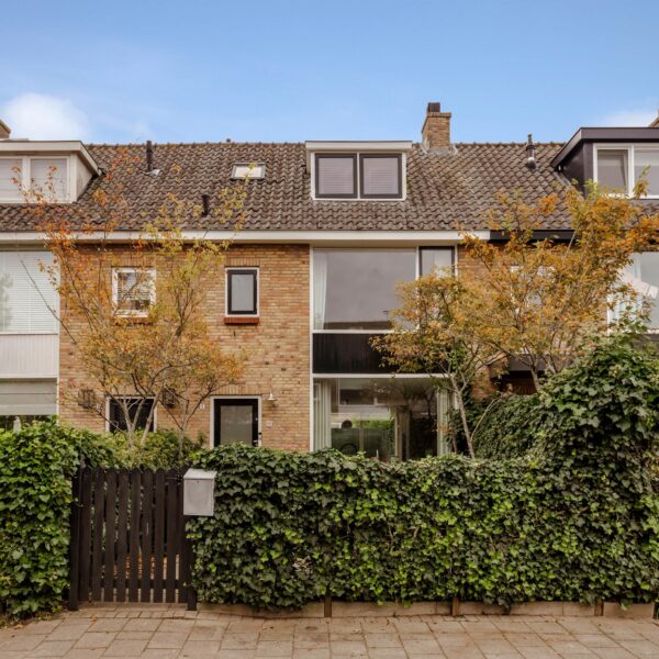 Henk Oostveenstraat 8